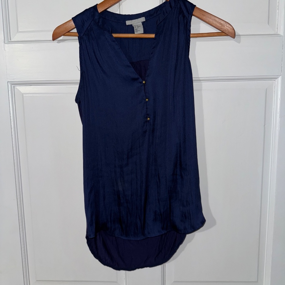 H&M Sleeveless Navy Blue Blouse - 3 gold buttons - size XS